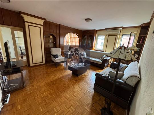 Svetao I Fantastican Stan Kod Kalenica