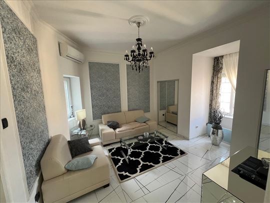 55 m² -  Kneza Miloša, kod Londona, Beograd