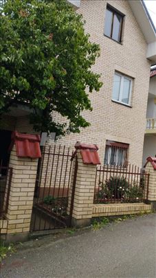 Deo kuce na Konjarniku