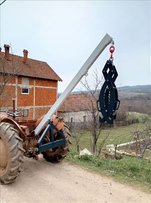 Dizalica za trupce (ima račun)