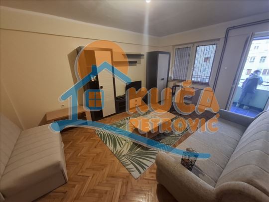 Izdaje se jednoiposoban stan kod Doma zdravlja, 50