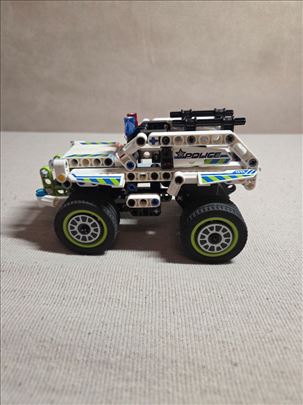 LEGO kockice Technic Police Interceptor