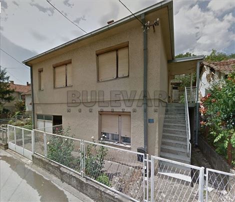 Odlična porodična kuća 190m2, Prokuplje, ispod His