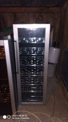 Vinska vitrina exguisit