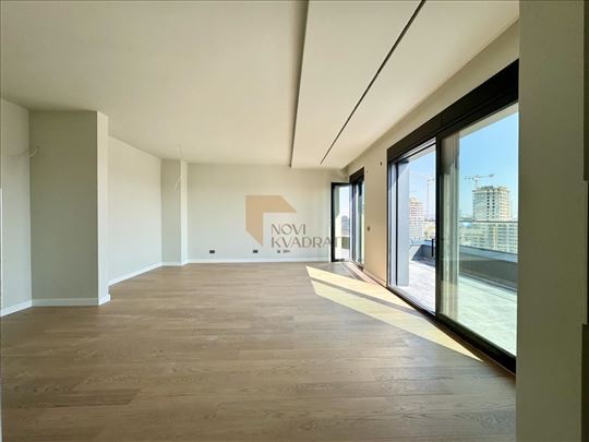 Airport garden - lux penthouse sa pogledom