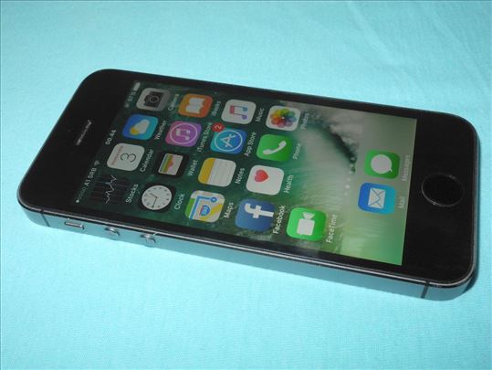 Apple iPhone 5S 16 GB Space Grey Mobilni Telefon