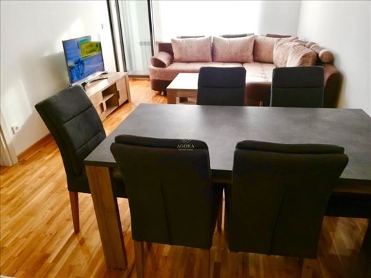 Hala Pionir  49 kv 2,0 Green Rezident