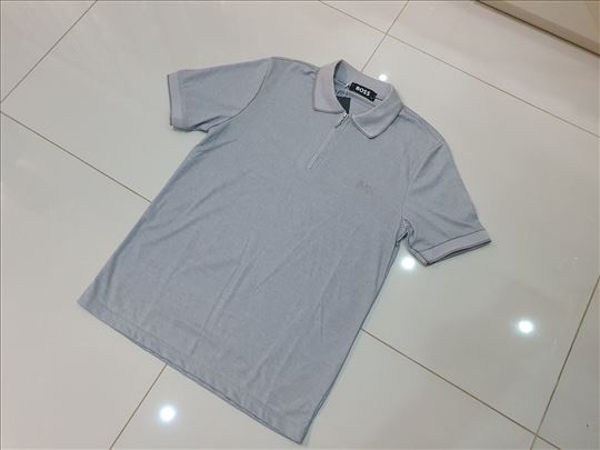 Hugo Boss majica vel. S Novo!