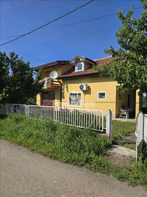 Kosmaj, Koraćica, 250m2, 35ari, uknj. ID#1459