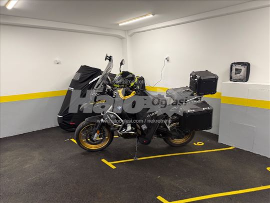 Premium, lux garaža za motore u centru Vračara!