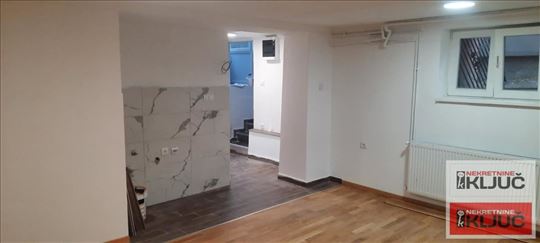 Adice, 28m2+terasa, Garsonjera, Odmah useljiva