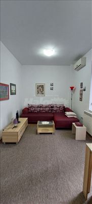 Banovo Brdo sa/bez garaze Bore Markovića