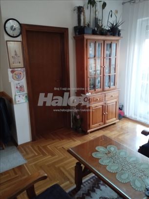 Dvosoban Stan + 8m2 Terase i Parking Mesto