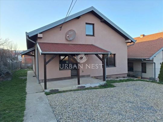 Kaluđerica – Kuća 168m², 2 stana, parking, plac