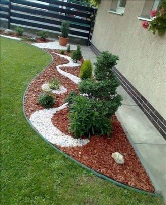 Košenje i vertikuliranje travnjaka uređenje dvoriš