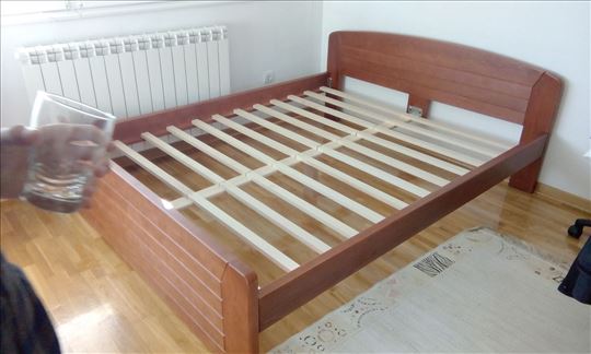 Krevet Kan u tresnja  boji 140x190/200