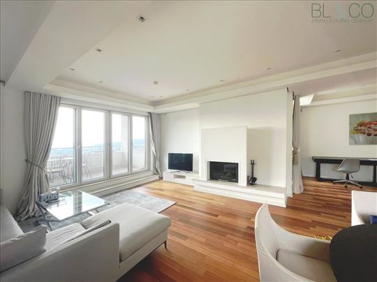 Lux stan na Dedinju Flore Sends