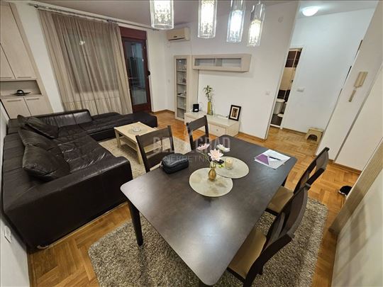 Namešten, lep, novogradnja, garaža