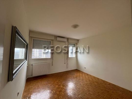 Novi Beograd - Blok 70a delta #66534