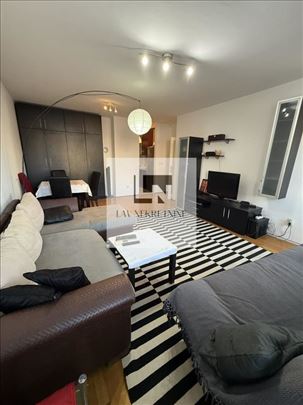 Prodaje se dvosoban stan na Zvezdari