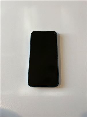 Prodajem iPhone 13