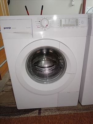 Prodajem veš mašinu