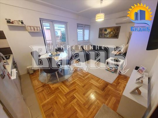 Sretena Mladenovića Mike