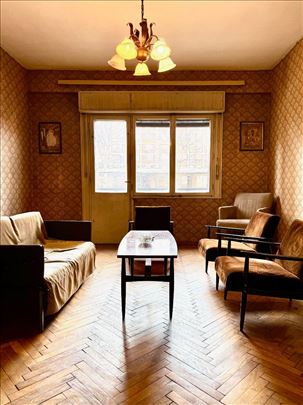 Trosoban stan sa puno potencijala Stanoja Glavaša