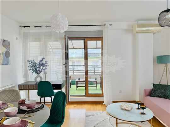 Vračar,Kalenić,dvosobanvelika,terasa,,lux,55kvm