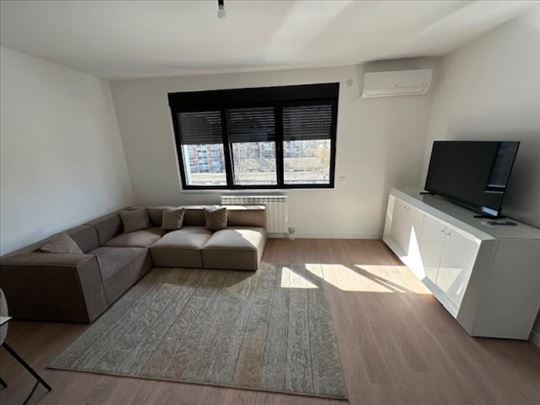 Zemun-Prve pruge-Dvosoban-Garaža ID#3175