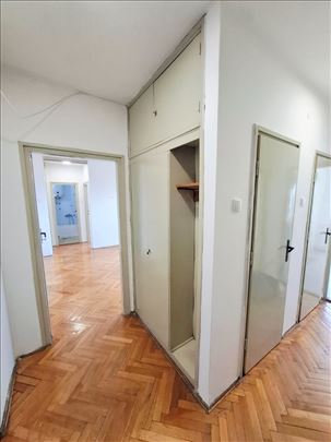 27.Marta, 57m2(L), 7/8, uknjižen