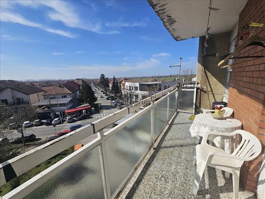 Adaptibilan, odličan stan