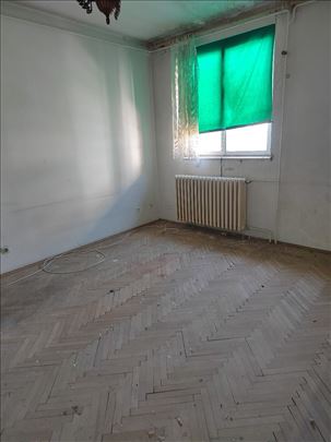 Obrenovac, Centar, Vuka Karadžića, 1.0