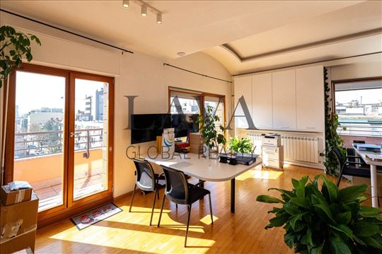 Penthaus Poslovni Prostor 415 m² | Privatni Lift |