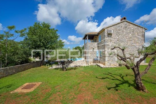 Istra, Poreč (okolica) - Kamena kuća s bazenom