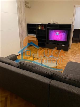 Izdaje se odličan stan kod Dif-a i Fakulteta zašti