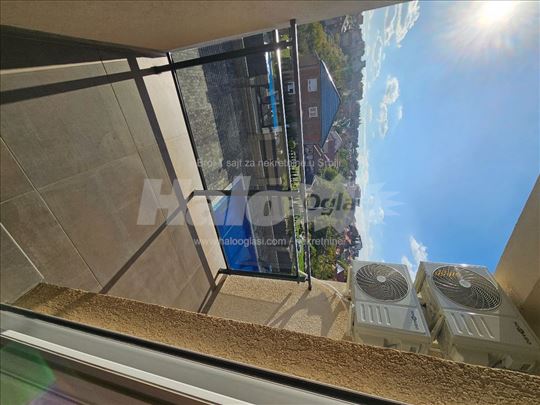 Izdajem stan nove gradnje u Vinci