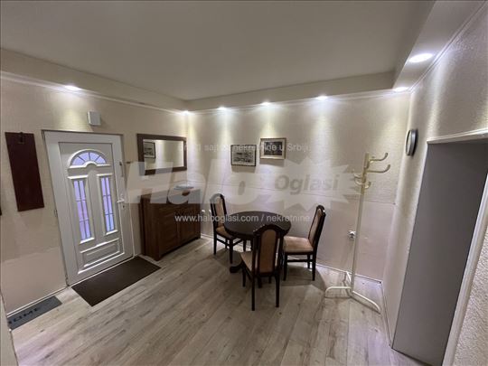 Izdajem stan u Zemunu 37m2