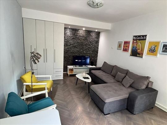 Karaburma, Jure Keroševića, 42 m2