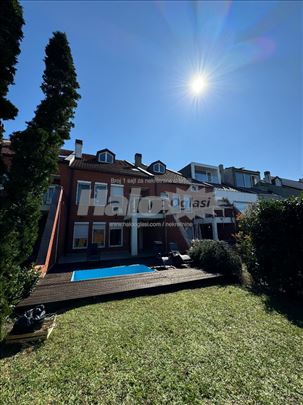 Kuća 320m² za kancelarije / kompanije / IT tim 