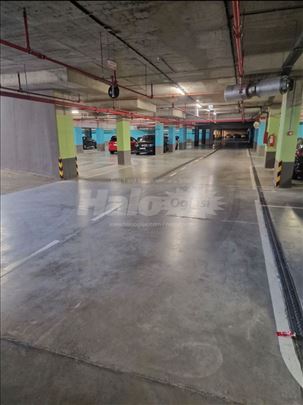 Prodajem garazu u Zemunskim kapijama