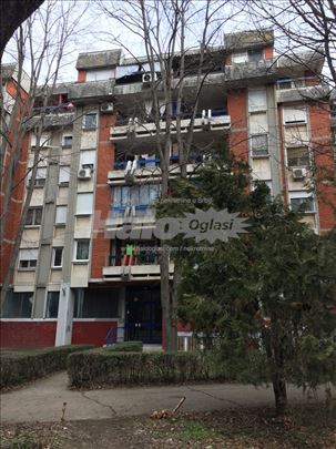 2,5 ( Zemun ) Batajnica Novo Naselje 59m2 