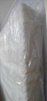 Dušek 200 cm x 160 cm x 25 cm