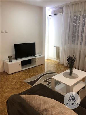 Dvosoban stan za izdavanje – Nova Detelinara, 51m²