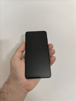 Huawei P30 lite crni