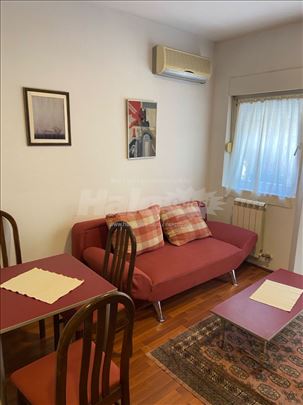 Jednosoban stan na Lekinom Brdu