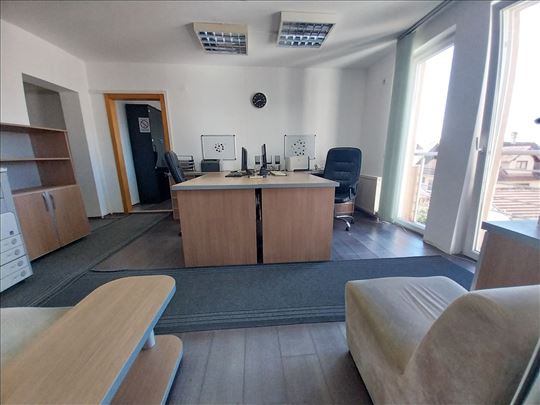 Kancelarijski prostor u blizini glavne poste