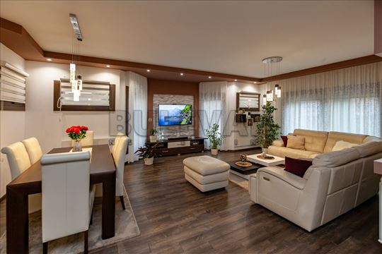 Lux kuća, kompletno opremljena, Nas.N.Tesla, 256