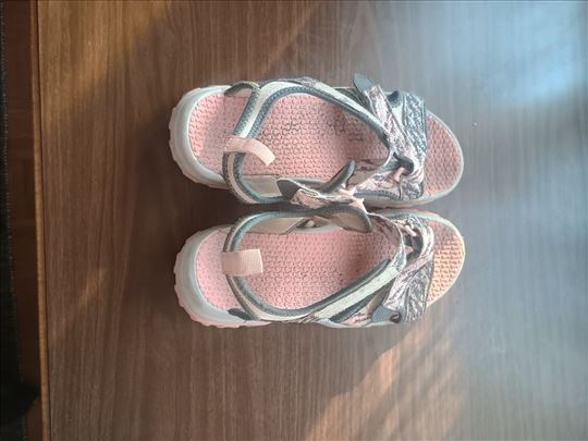 Sivo roze sandale