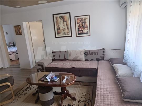 Surcin,kuca,Obreska ulica izdavanje od 01.05.2026.